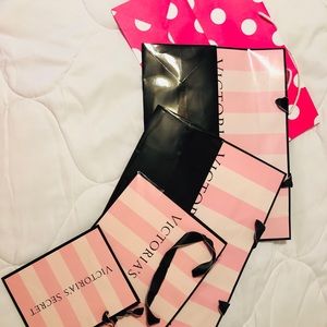 Victoria's secret bag lot (20) different sizes